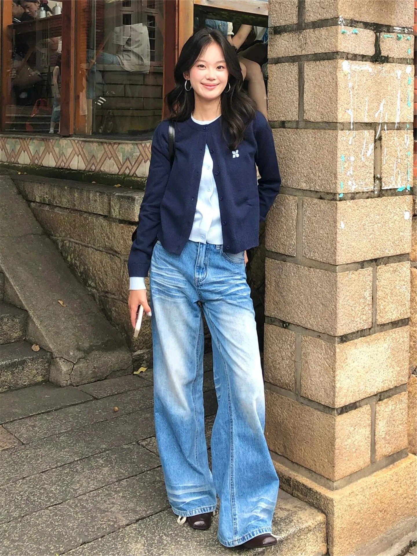 

American Style Low Waist Wide Leg Jeans Women's Spring Autumn Wear Faded Straight Cut Trousers Casual Cotton Button Fastening