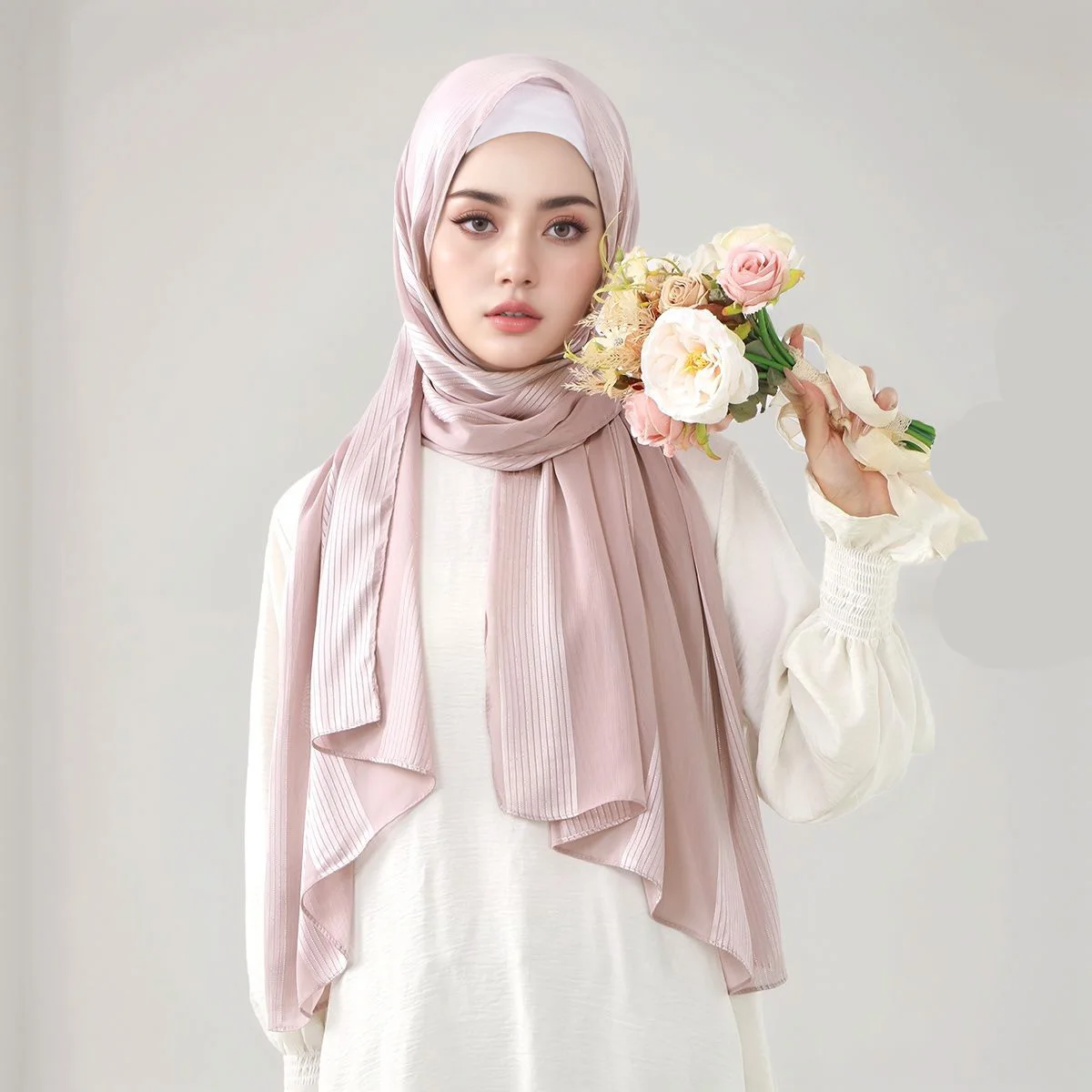 مسلم الشيفون الحجاب شال طويل مشرق واسعة مخطط وشاح حريري للنساء مطوي الأوشحة باندانا الحجاب امرأة عمامة 180*75 سنتيمتر