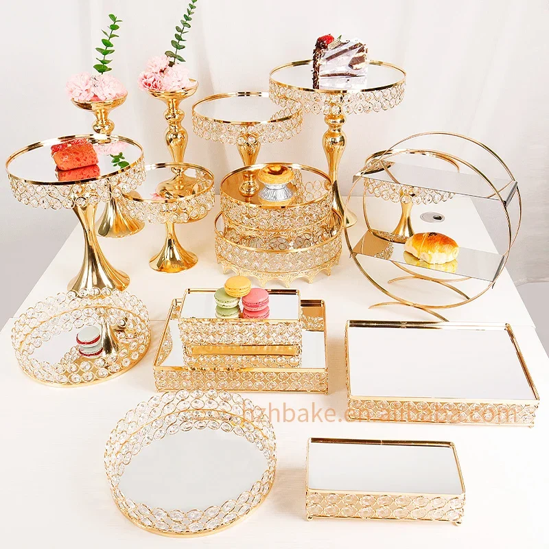 New Design Party Decorations 16pcs Set Aluminum Alloy Gold Dessert Stand Wedding Supplies Cake Stand Set for Dessert Table