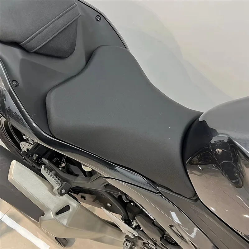 

Front Seat Cowl Cushion Pad For Kawasaki Ninja 500 Z500 2024-2026 Motorcycle Accessories Seat Cover
