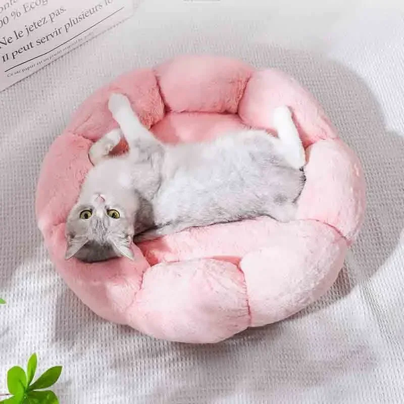 Plush Pet Bed Winter Warm Calming Round Cat Dog Bed Anti-Anxiety Pet Deep Sleep Cushion Flower Shape Cat Bed Thick Cuddle Nest