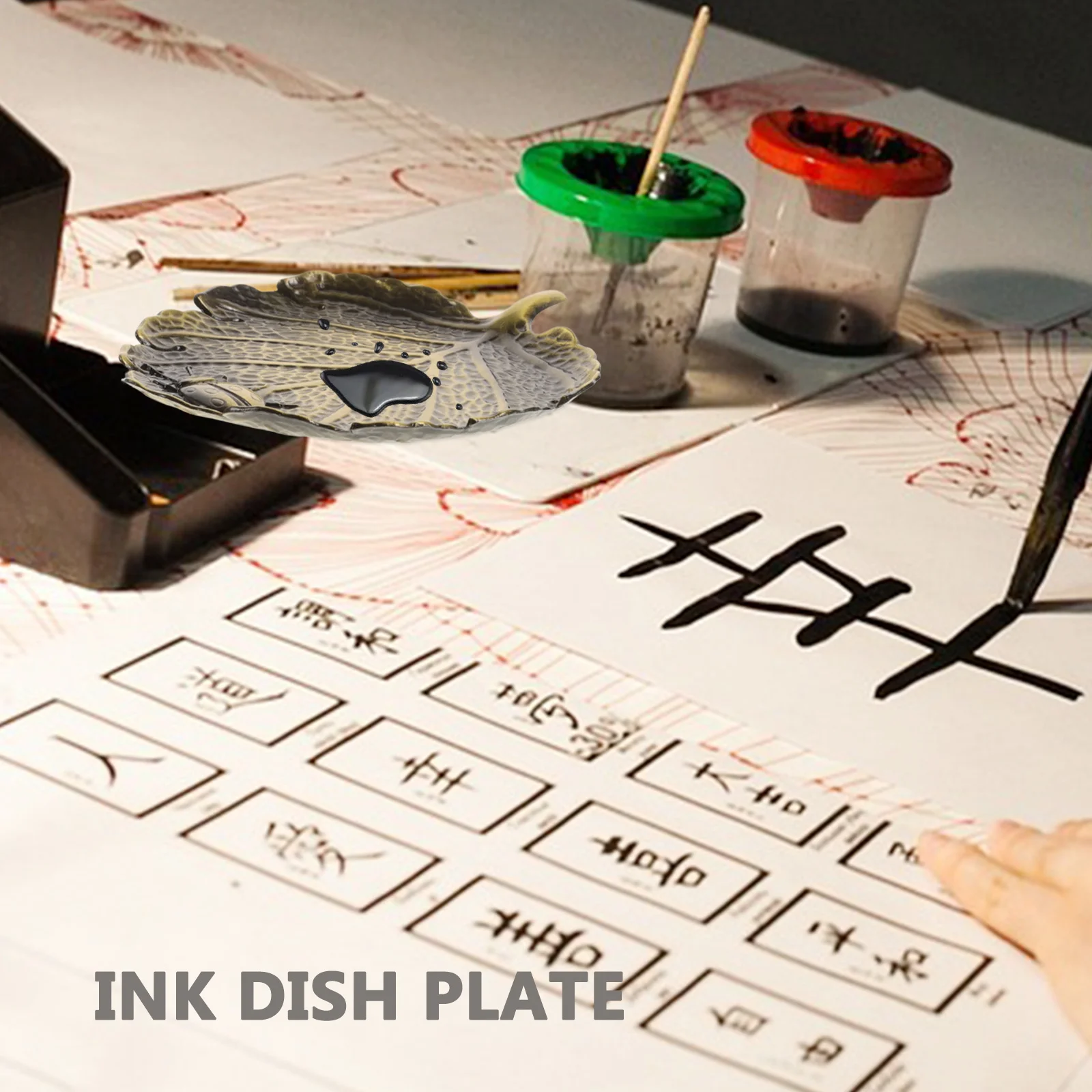 

Copper Dish Small Portable Calligraphy Ink Plate Brush Holder Retro Style Ink Container Durable Wear Resistant For Calligraphy