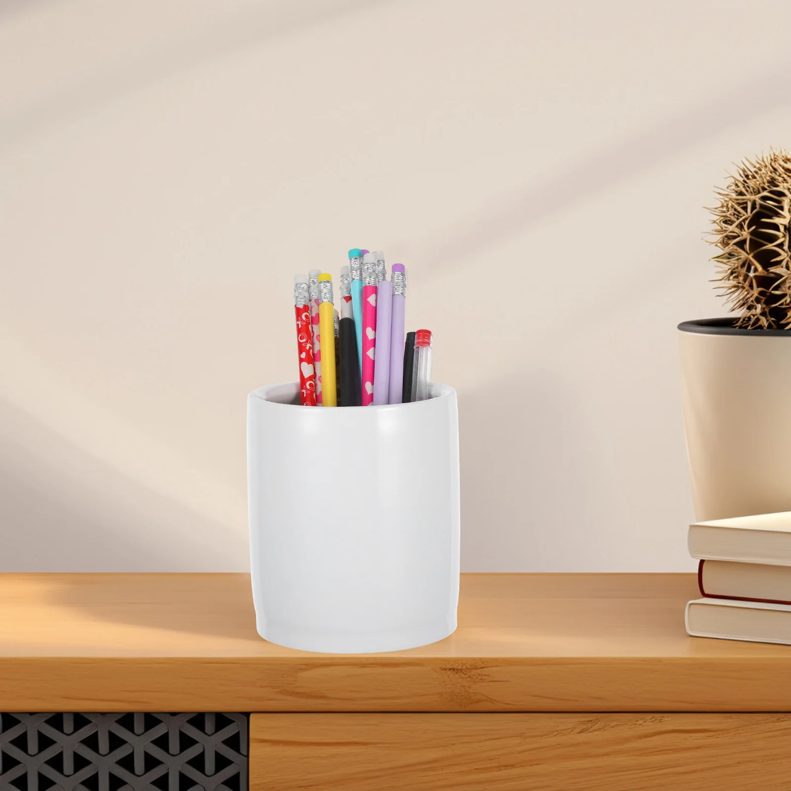 

Ceramic Desk Pen Holder White Fine Texture Smooth Surface Desktop Pencil Organizer for Makeup Brush Stationery Storage