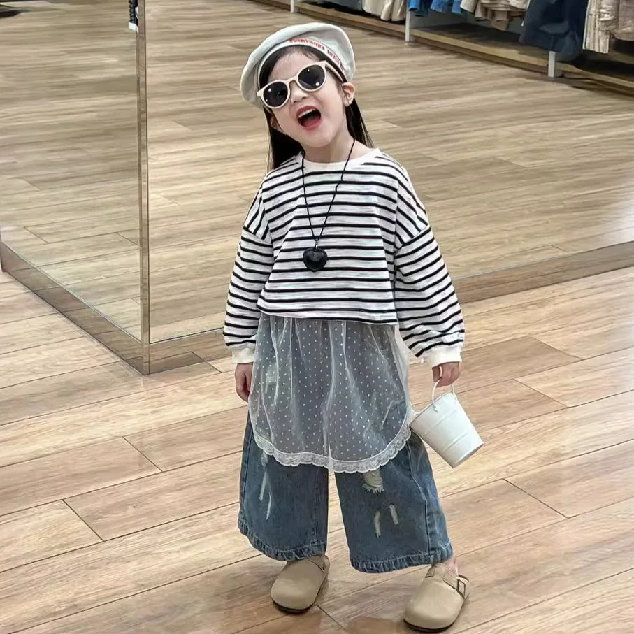 

2025 New Spring Children Girl Set Outfit Off Shoulder Striped Round Neck Long Sleeve T-shirt with Cut Denim Pantsa Fart Curtain