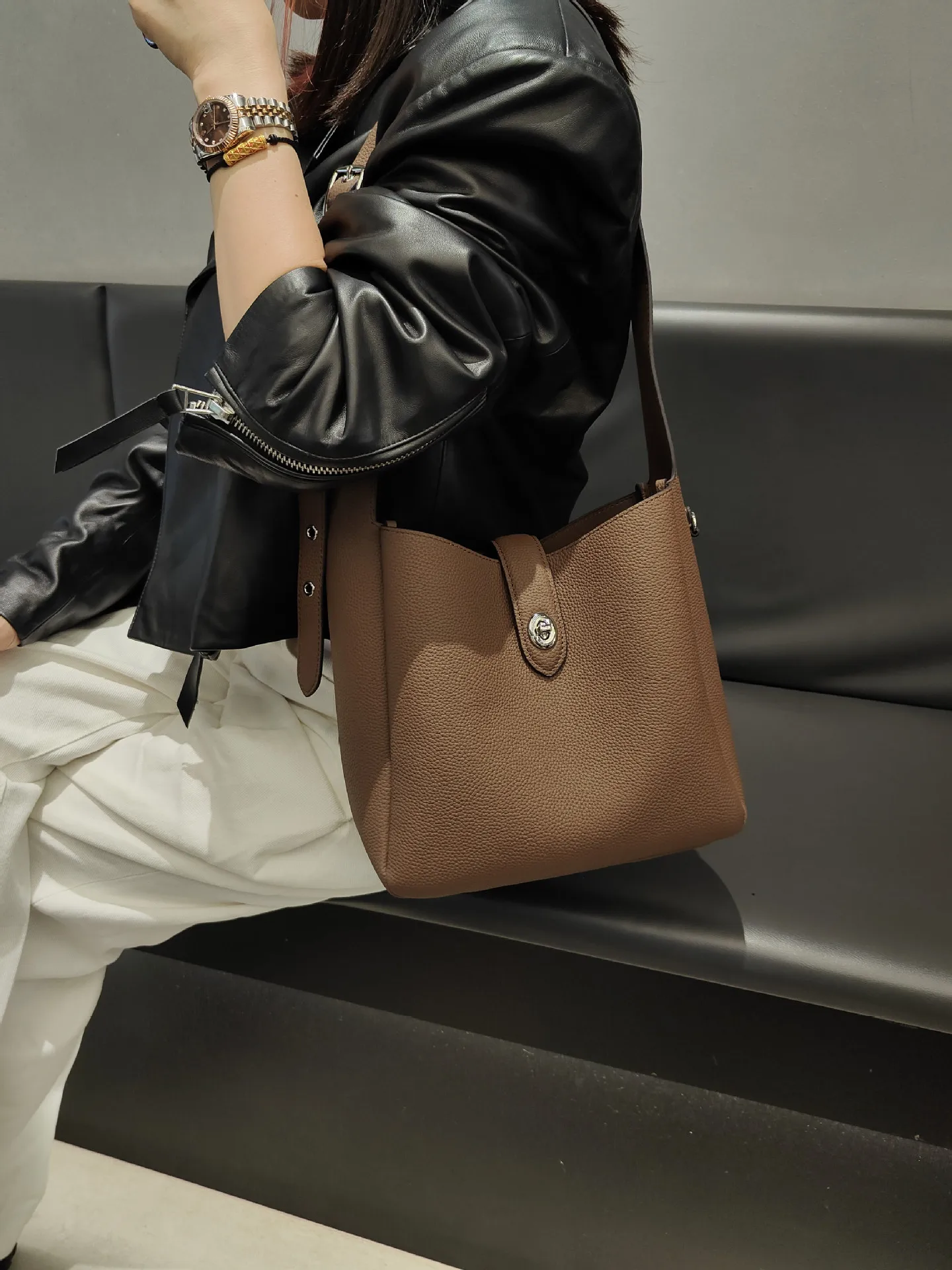 

Retro Buet Bag Women's 2024 New Genuine Leather Single oulder Slant Cross Large Capaci Top Layer Cowhide Commuting Armp...