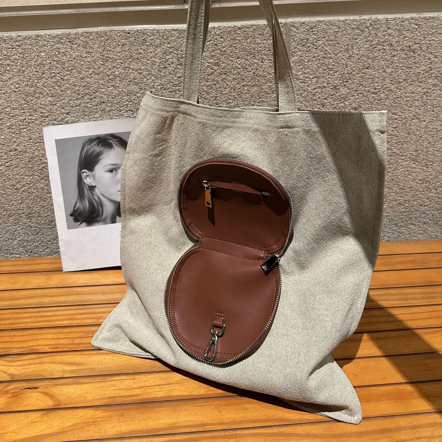 

Line Sail Underarm Bag 2025 new niche design large capacity storage commuting simple handbag casual women one-shoulder tote bag