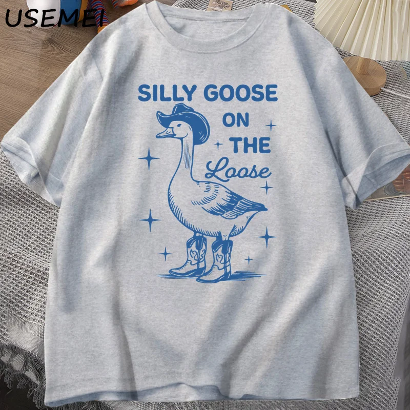 Silly Goose on The Loose T Shirts for Men Women Funny Cowgirl Western Tee Shirt 90s Fashion Round Neck Graphic T-shirt Clothes