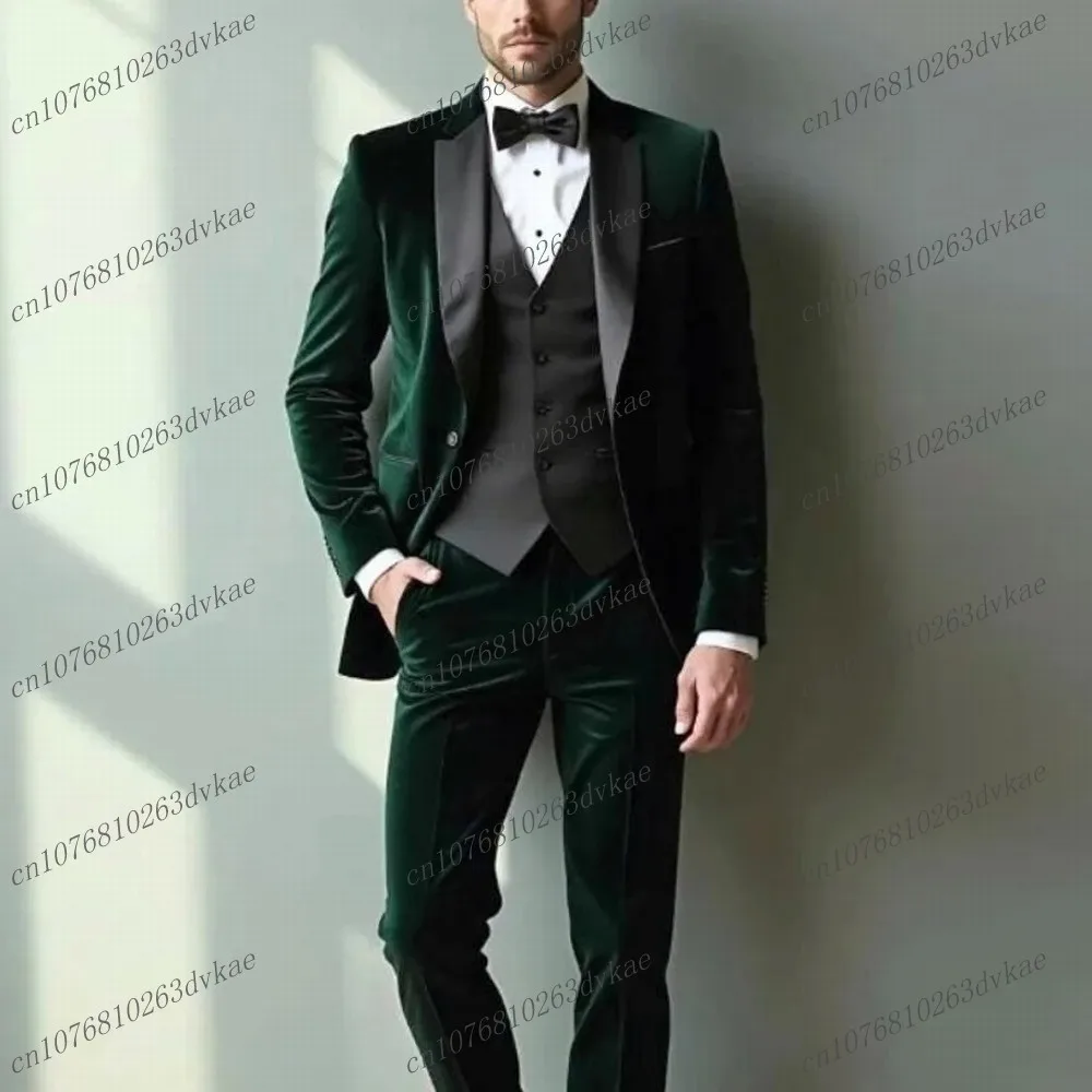 

New Green Velvet And Black Men Suit Groom Groomsman Wedding Party Formal Business Male Tuxedo 3 Piece Set Jacket Pants Vest