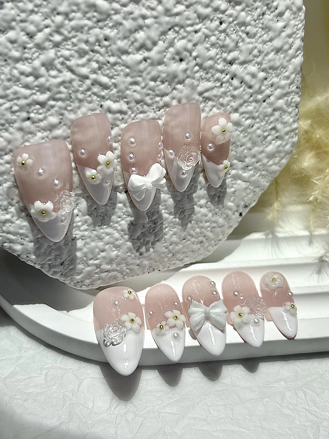 Spring Summer Nude White Small Flowers Handmade Press On Nails Pearl Bow Design White French Almond Art Fake Nails