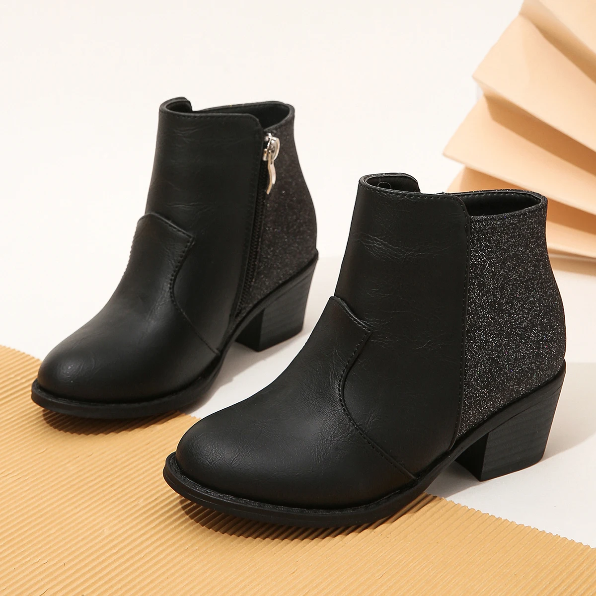 Children's Fashion Boots, Silver Tassel Mid-Calf Boots, Slip-On Stylish European and American Style Runway Chunky Heel Short Tassel Boots, Girls' Boots, Tassel Boots