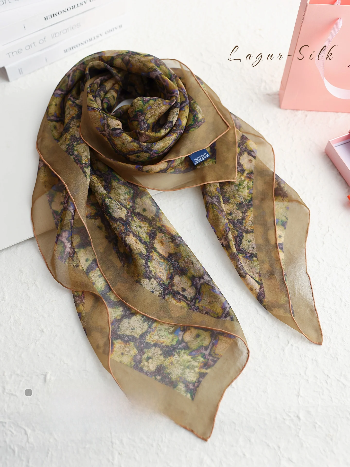 Echarpe-en-soie-lagur-grande-taille-carree-motif-floral-multifonctionnel-nouvelle-collection-2026-pour-femme-printemps-automne
