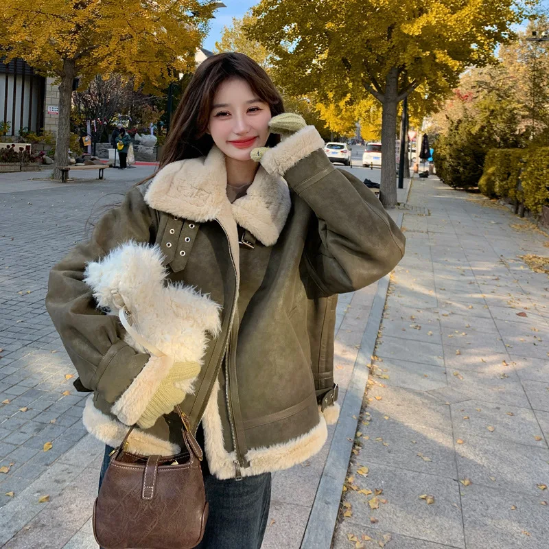 

Women Winter New Thickened Leather Fur Integrated Loose Fit Jacket Retro Fashion Versatile Short Style Lamb Fur Jacket