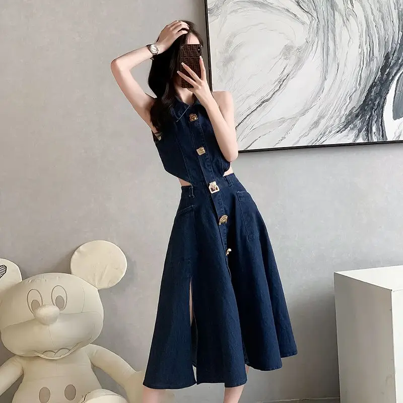 Denim Dress Hollow Out Split Blue Metal Buttons Sleeveless Lapel Midi Dresses Women Vintage Sexy 2024 New Arrival A-Line Dress