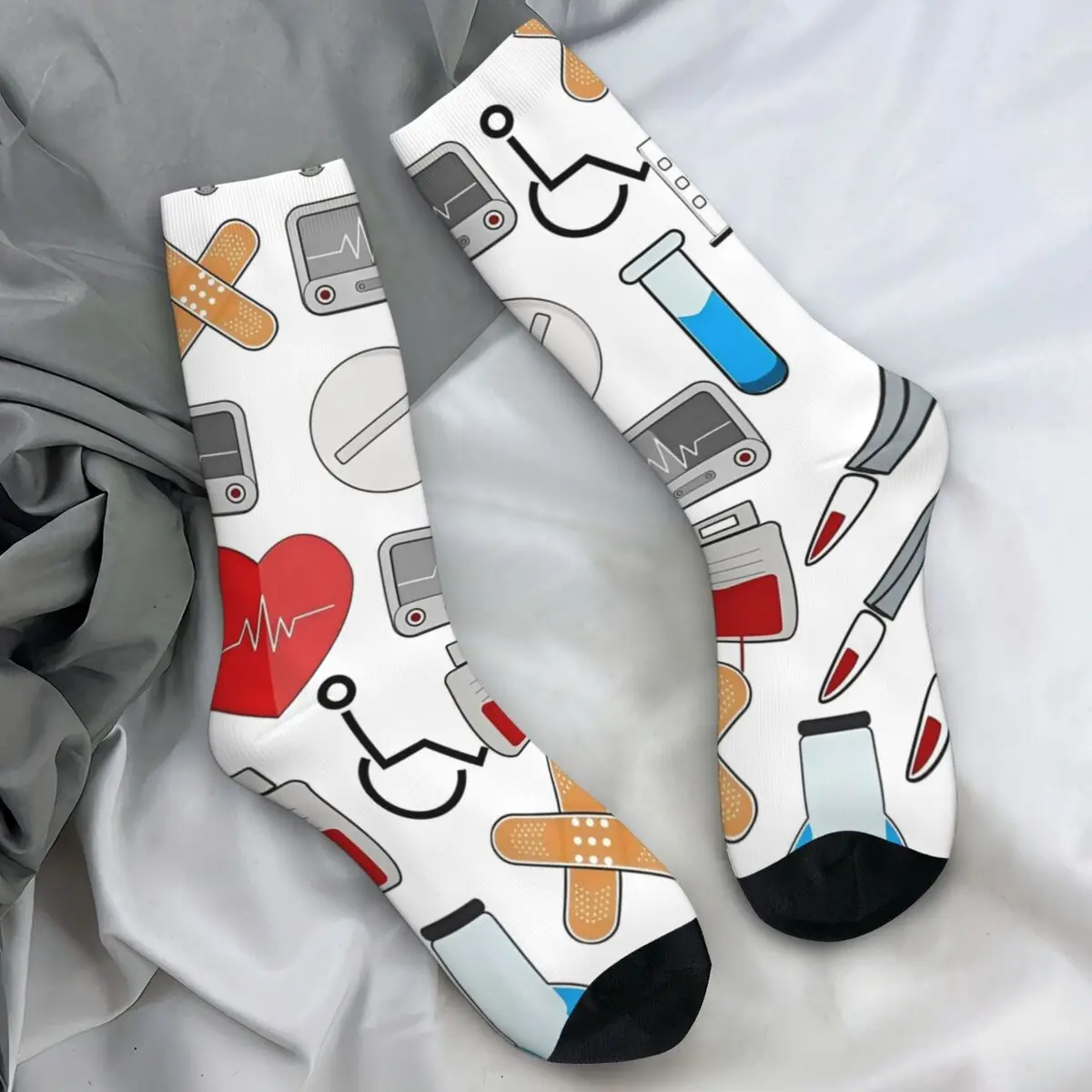 

Медицинские значки на белых носках, элегантные чулки, зимние нескользящие мужские носки унисекс, средние мягкие спортивные носки для бега с принтом