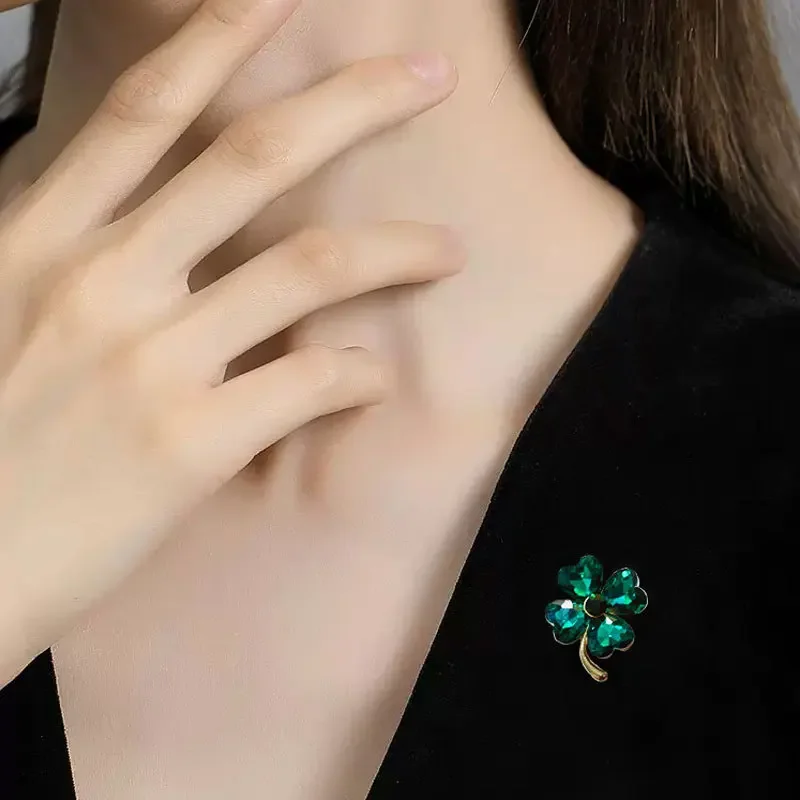 New Luxury Green Clover Pin Brooch Accessories For Men Women