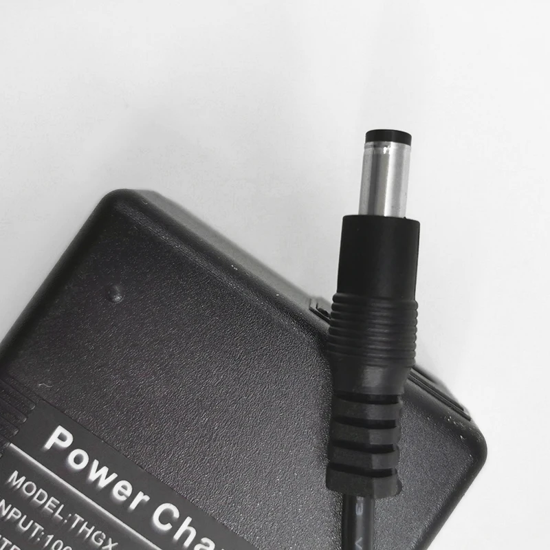 

Удобный адаптер зарядного устройства, 1 шт., 36 В постоянного тока, аксессуары, черный электрический скутер для KUGOO серии S, замена пластика