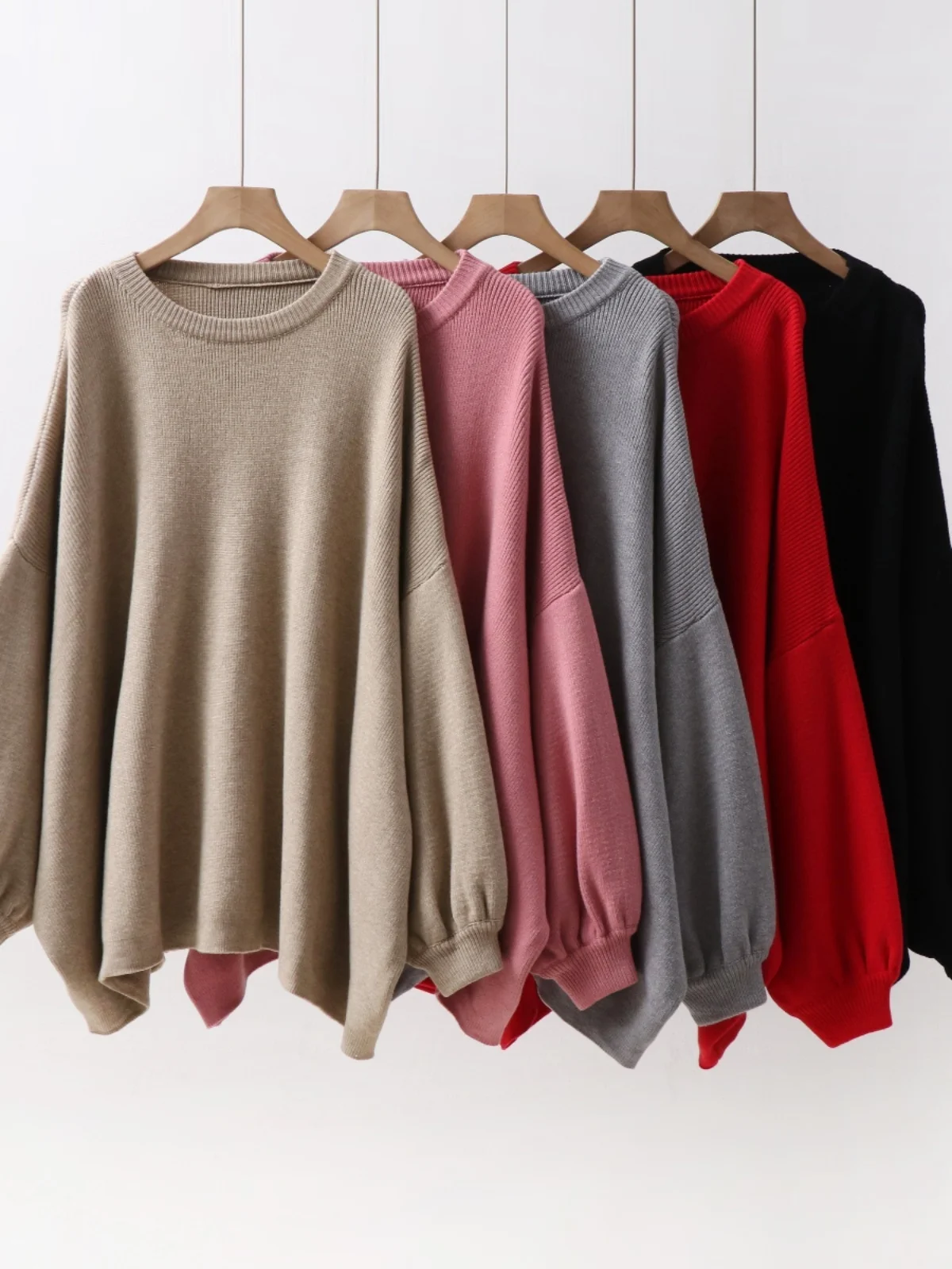 

Свободный вязаный свитер с рукавами «летучая мышь» для женщин, европейский стиль, большие размеры, облегающий, в стиле «ленивый шик», с длинными рукавами, круглым вырезом, средней длины.