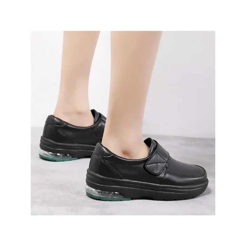 Women Sneakers Nurse Clogs Summer Nurse Shoes Female Health Work Flat Non-slip Soft Hospital