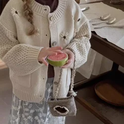 Sweater Children Autumn Winter New Childrens Clothing Girl Flower Cardigan Sweater Baby Crochet Sweet Loose Coat 2024