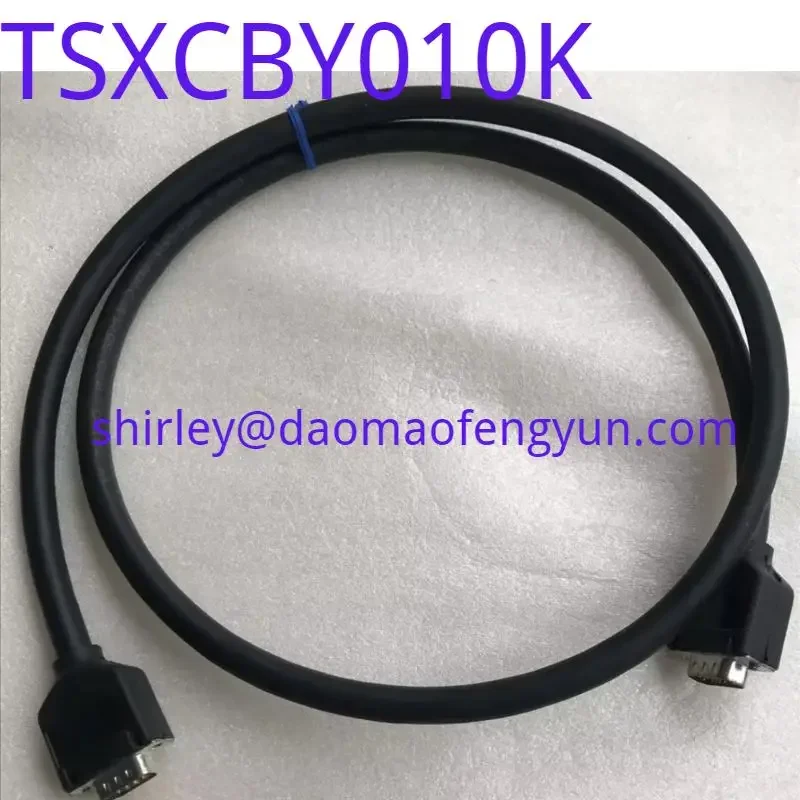 

Original TSXCBY010K Daisy Chain Bus X Cable - for multiple racks, 2-terminal SUB-D 9