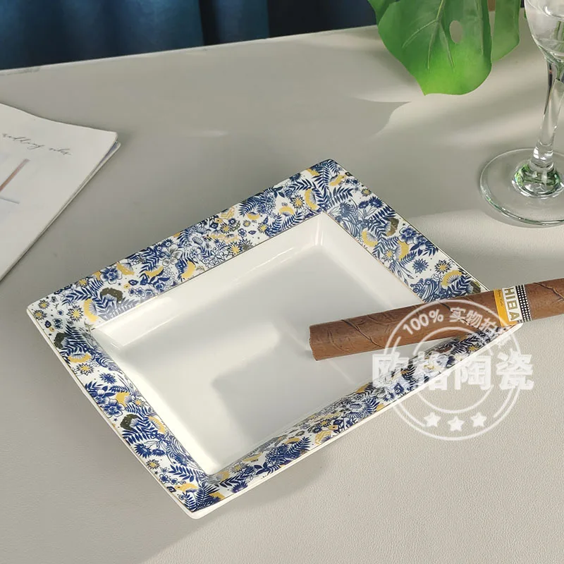 

Hydrangea Pattern European Bone China Ashtray Storage Tray Large Living Room Decor Ornament Premium Gift Box Packaging