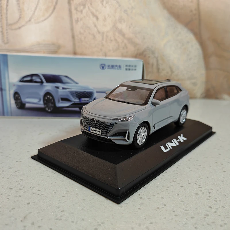 1/43 Scale Changan UNI-K Unik SUV Alloy Car Model Diecast Vehicle Toy Collection Souvenir Ornaments Display