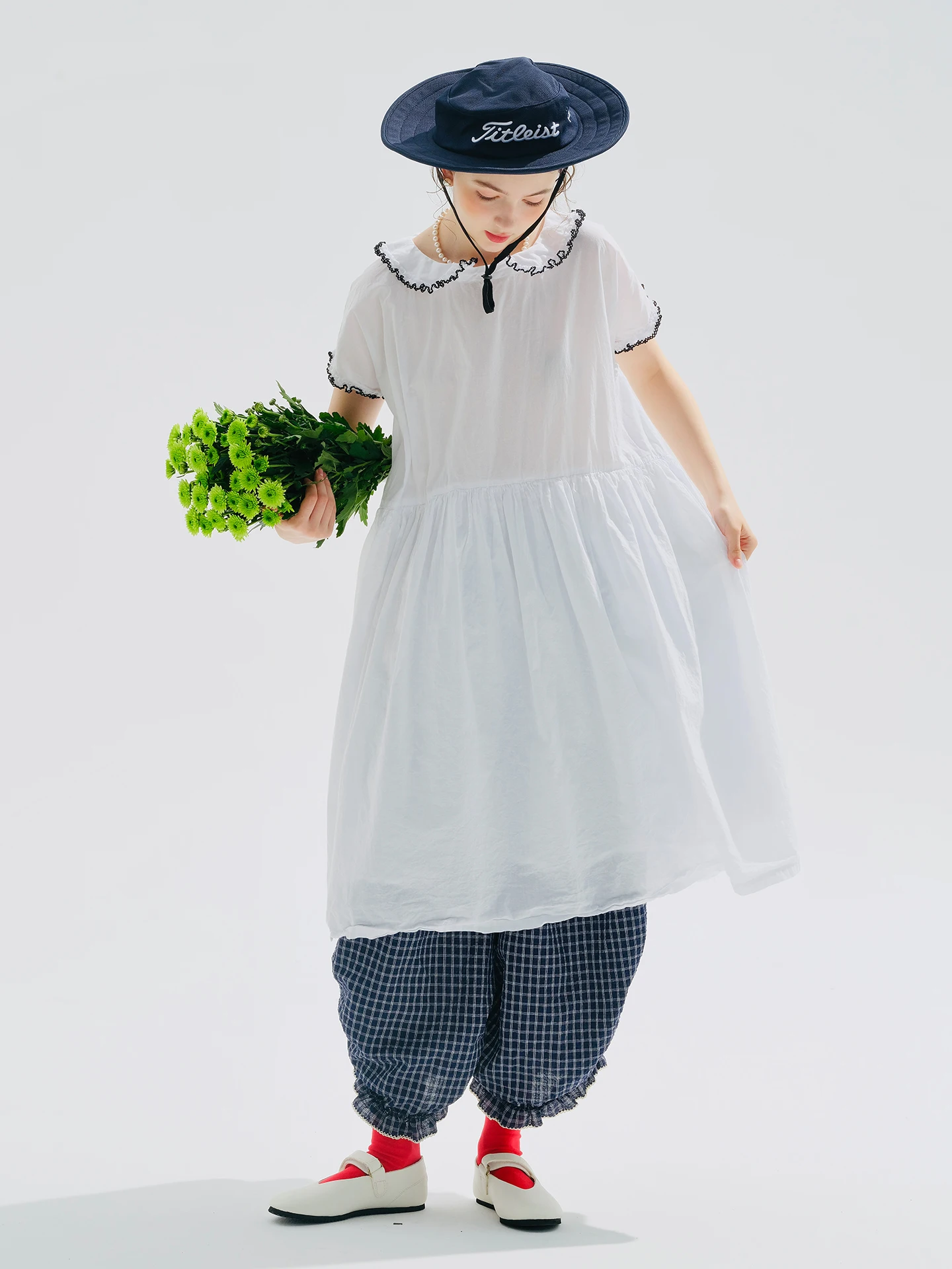 

Women's White Peter Pan Collar Dress Black Ruffle Trim Short Sleeve Casual Midi Dress Summer Fashion Flowy A-Line Dress 255131