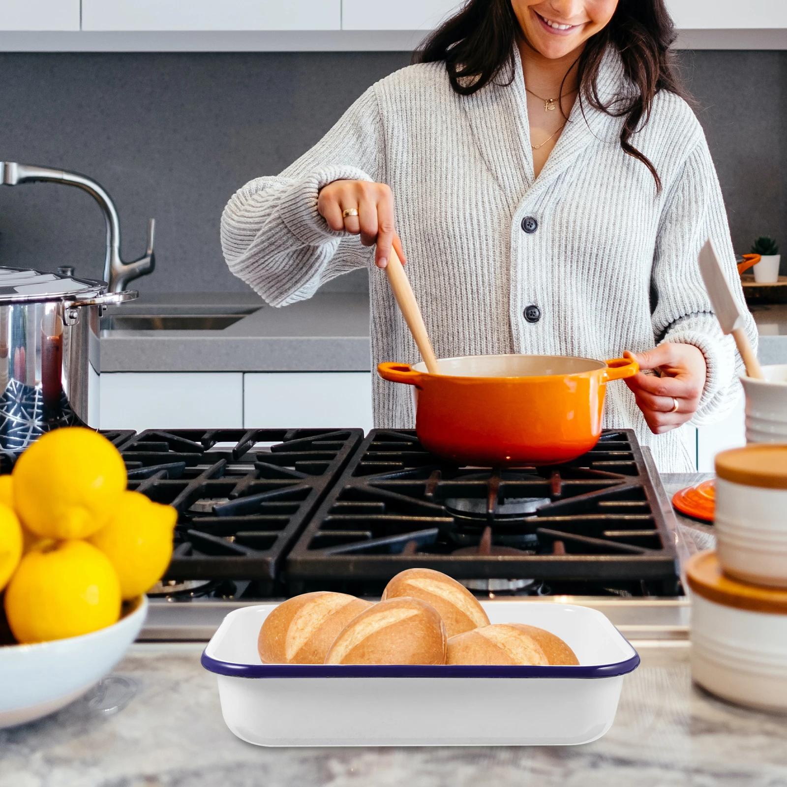

Enamel Baking Multifunctional Heat Resistant Storage Pan Non Stick Wear Resistant Food Pan for Kitchen Restaurant Metal