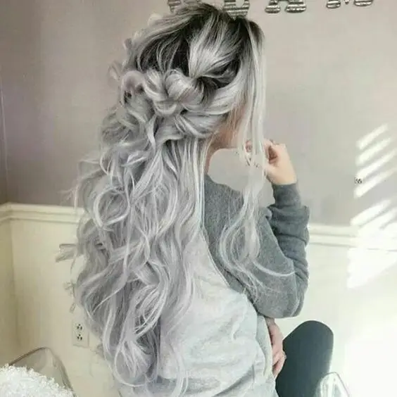 

Women Fashion Grey Cosplay Long Curly Wavy Hair Synthetic Hair Wig