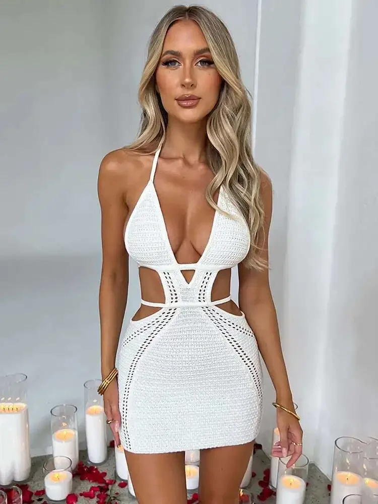 2025 Hollow Out Halter seksowne sukienki Mini kobiety lato nowy bez rękawów Backless Skinny Club Party dzianinowa sukienka bez rękawów Vestido