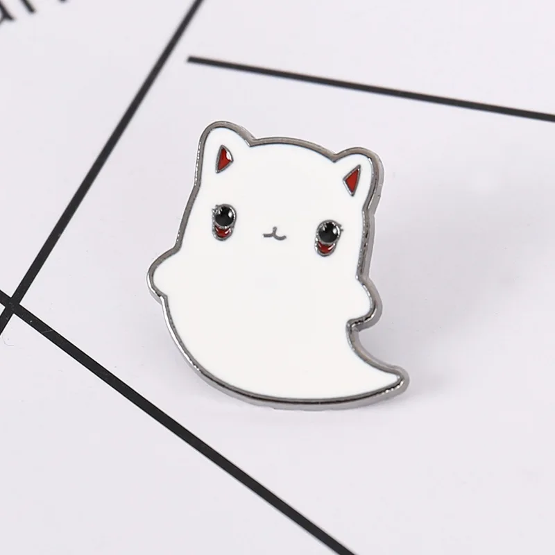 New Creative Girl Cute Cat Claw Brooch Anti Light Buckle Alloy Poop Ghost Ah Piao Chest Flower Clothing Accessories