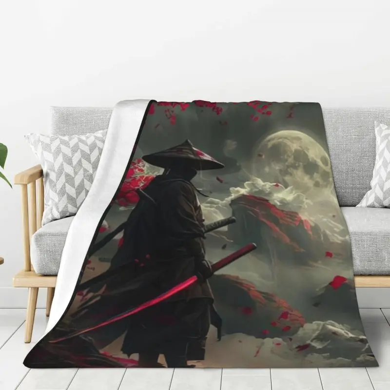 

Ультрамягкое уютное одеяло Mystic Samurai Under the Moon — идеально подходит для зимнего тепла, идеальный подарок для любителей аниме и фэнтези