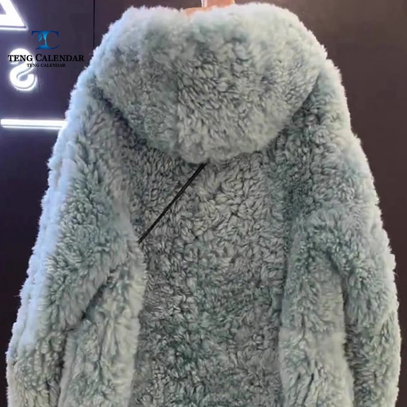 فرو مقلد، معطف فرو متعدد الاستخدامات على طراز هيبورن متوسط الطول بغطاء للرأس من القطيفة على شكل قرن، شتاء نسائي 2025 #2