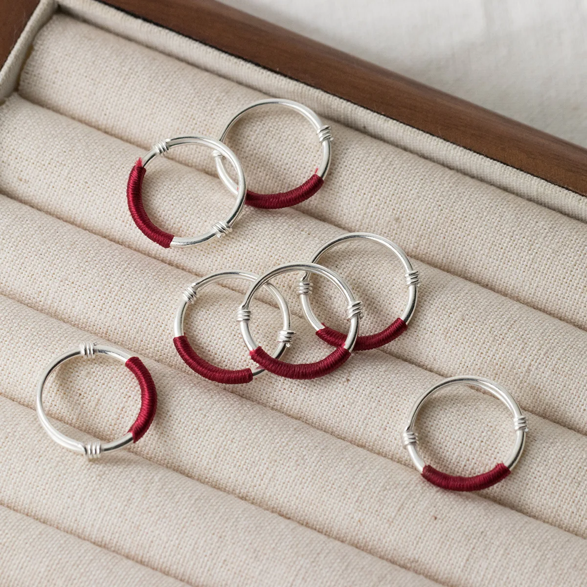 La Monada 52-59mm 999 Sterling Silver Women's Ring Elegant Retro Minimalist Red Thread Symbolizing Love Good Luck Adjustable