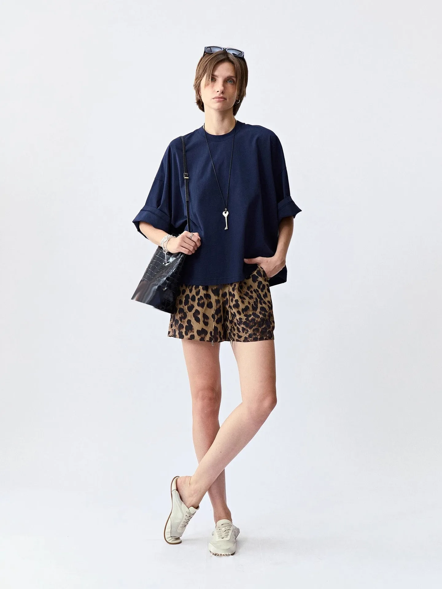 Maxdutti 2026Summer Woman CLothes British Fashion High Waisted Drawstring Bermuda Shorts Retro Leopard Print Casual Harem Shorts