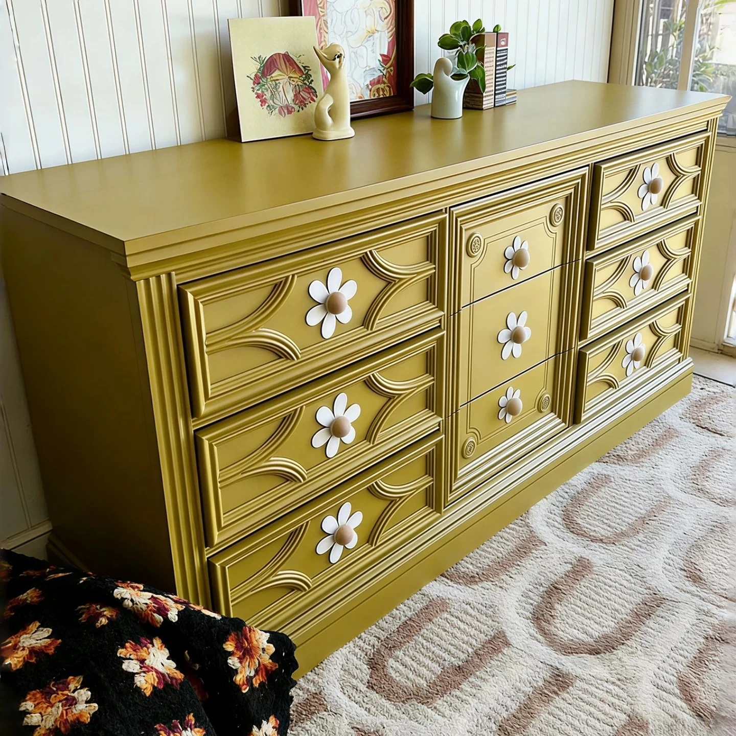 French retro solid wood drawer cabinet entrance hall cabinet flower decoration storage cabinet bedroom