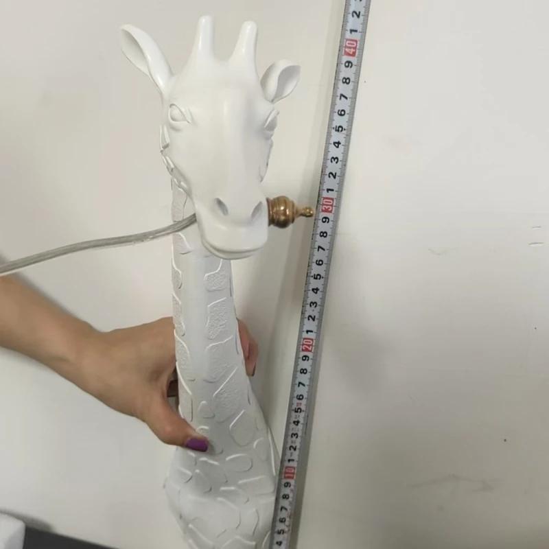 Hot sales Resin Giraffe LED Wall Lamp For Bedside Lighting Corridor Living Room Decor Light G9 Bulb Golden Lamp Body