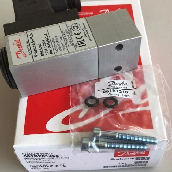 

new and original pressure sensor MBC5000 1411-1CB04 061B200066