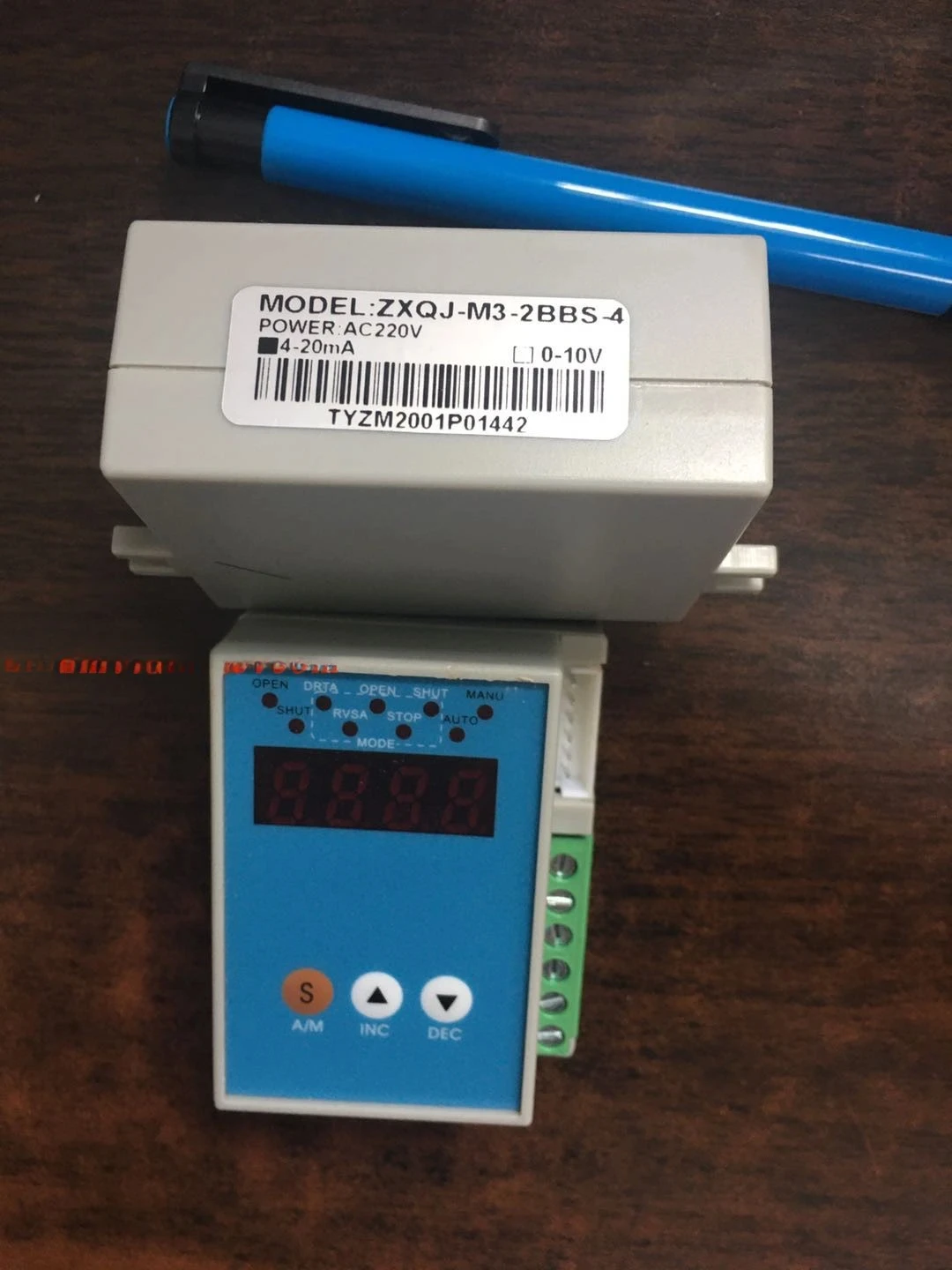 

ZXQJ-M3-2BBS-4 Electric actuator controller AC220V intelligent adjustable 4-20mA