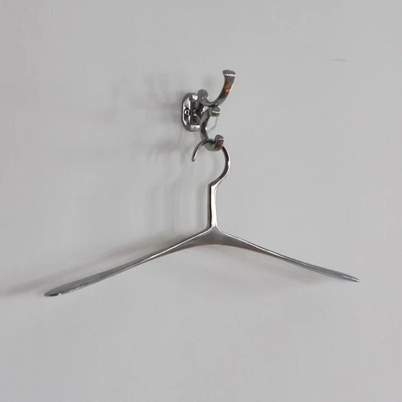 Metal Hangers 5PCS Non Slip Minimalist Hangers Modern Luxury Broad Shoulders Hanger Nordic Balcony Dampproof Hanger Household