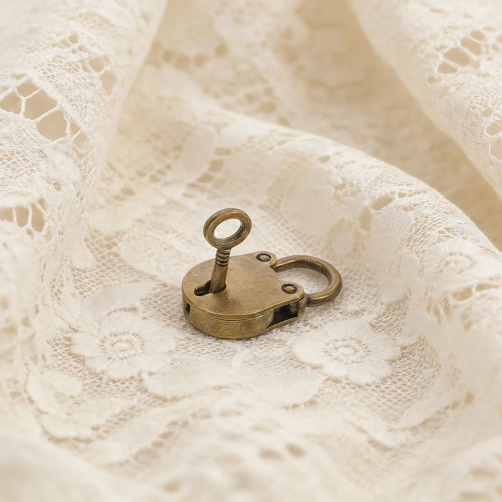 5Pcs Vintage Mini Padlock Small Bear Head Style Lock Key for Jewelry Box Diary Book Suitcase Backpack Decorative Small