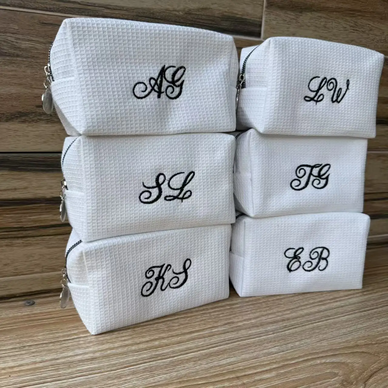 Personalized Name Waffle Cosmetic Bag Embroidered Women's Travel Storage Single Girl's Makeup Bag Women's Birthday Gift Bags