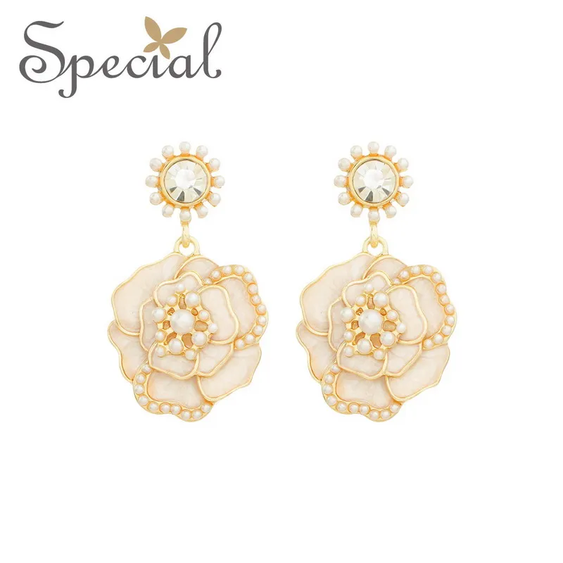 

Hxl European and American Style Niche Design Ear Studs Earrings European and American Style Schubert Rose