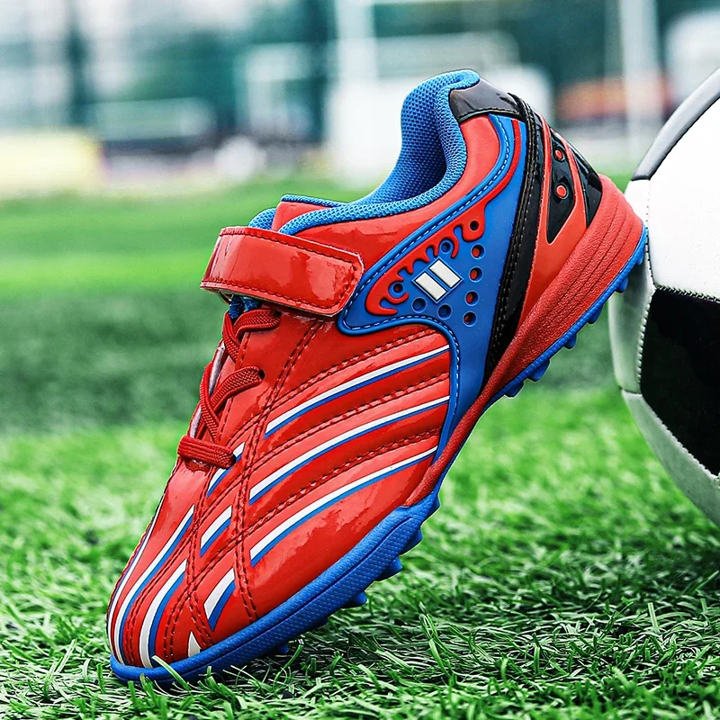 Man Football Shoes Breathable Outdoor Lightweight Soccer Shoes Male Football Futsal Shoe Sports Sneakers Unisex kids shoes