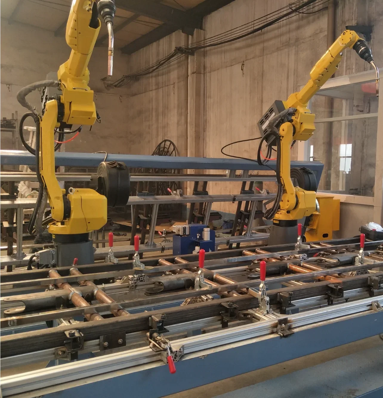 ARC-Mate 100 IC/8L Welding Robot With Robot Positioner Tig Mig Machine And Welding Wires For Steel Pipes Welding