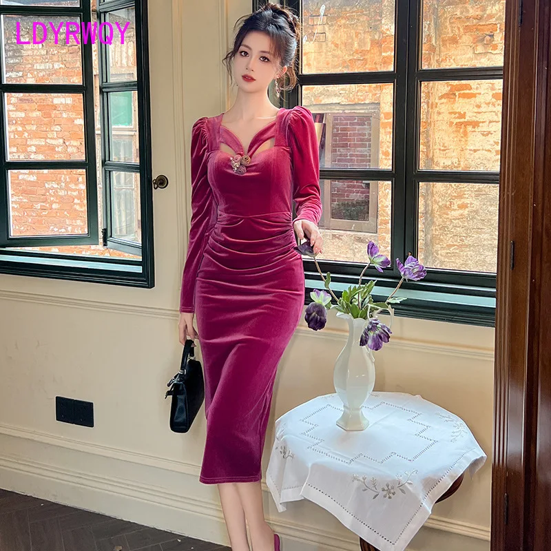 Formal Dress 2023 Autumn/Winter New Ladies' Hollow out Velvet Wrap Hip Dress