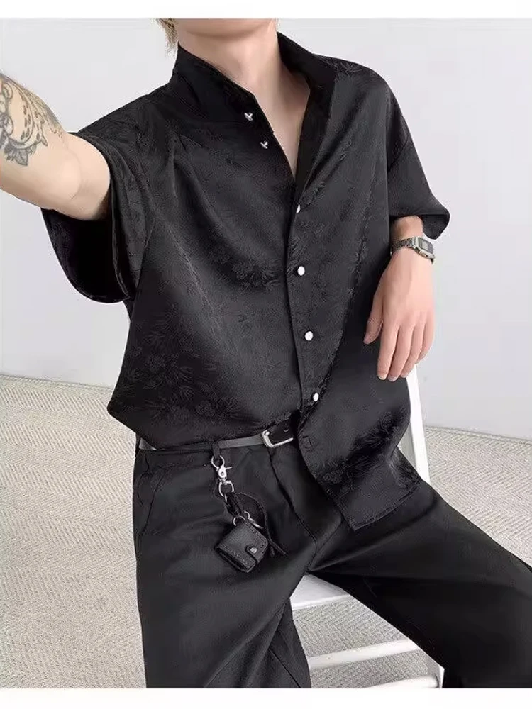 

New Chinese Sle Men's Bla Floral Relief ort Sve irt Summer Cleanfit High-End Feeling Old Money Sle Loose Fit irt