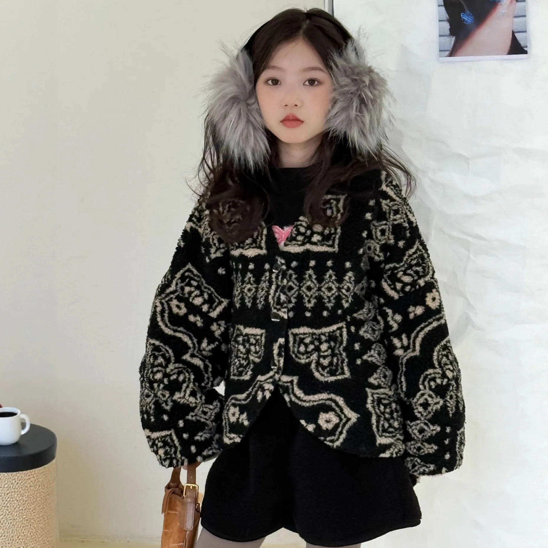 Girls Suit 2025 Autumn and Winter New Childrens Clothing Korean Girl Baby Fashion Design Feeling Fur Integrated Cotton Jacket