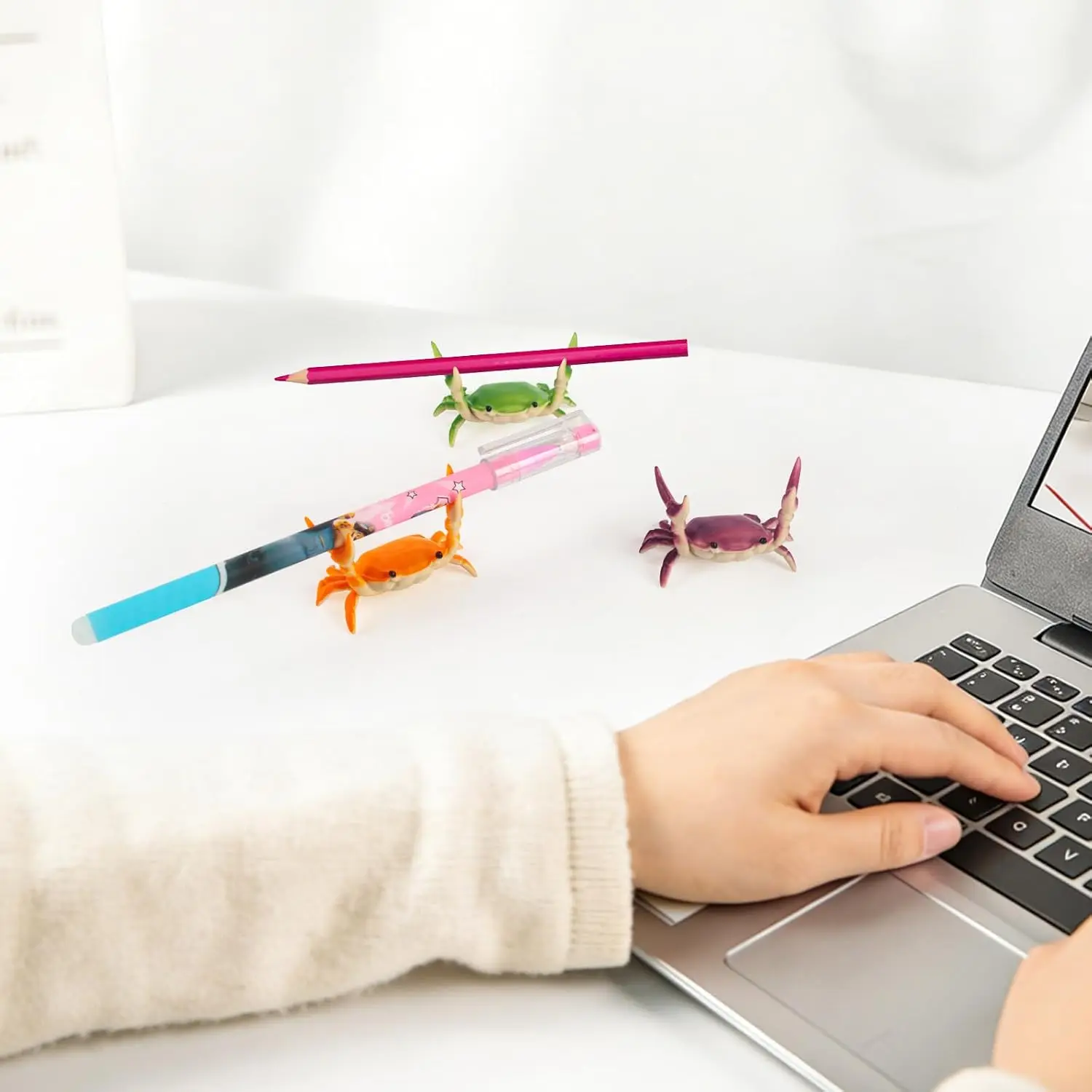 Crab Pen Holder, 4 Pieces, Weightlifting Crab Pen Holder, Display Stand, Pen Stand, Ornamental Model, Desk Decoration