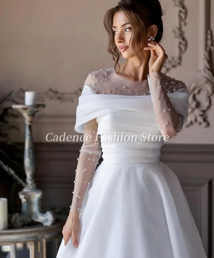 Gaun Pengantin Arab Putih Mewah yang Disesuaikan Gaun A-line Panjang Lantai Elegan Manik-manik Mengkilap Gaun Pengantin Dubai Panjang